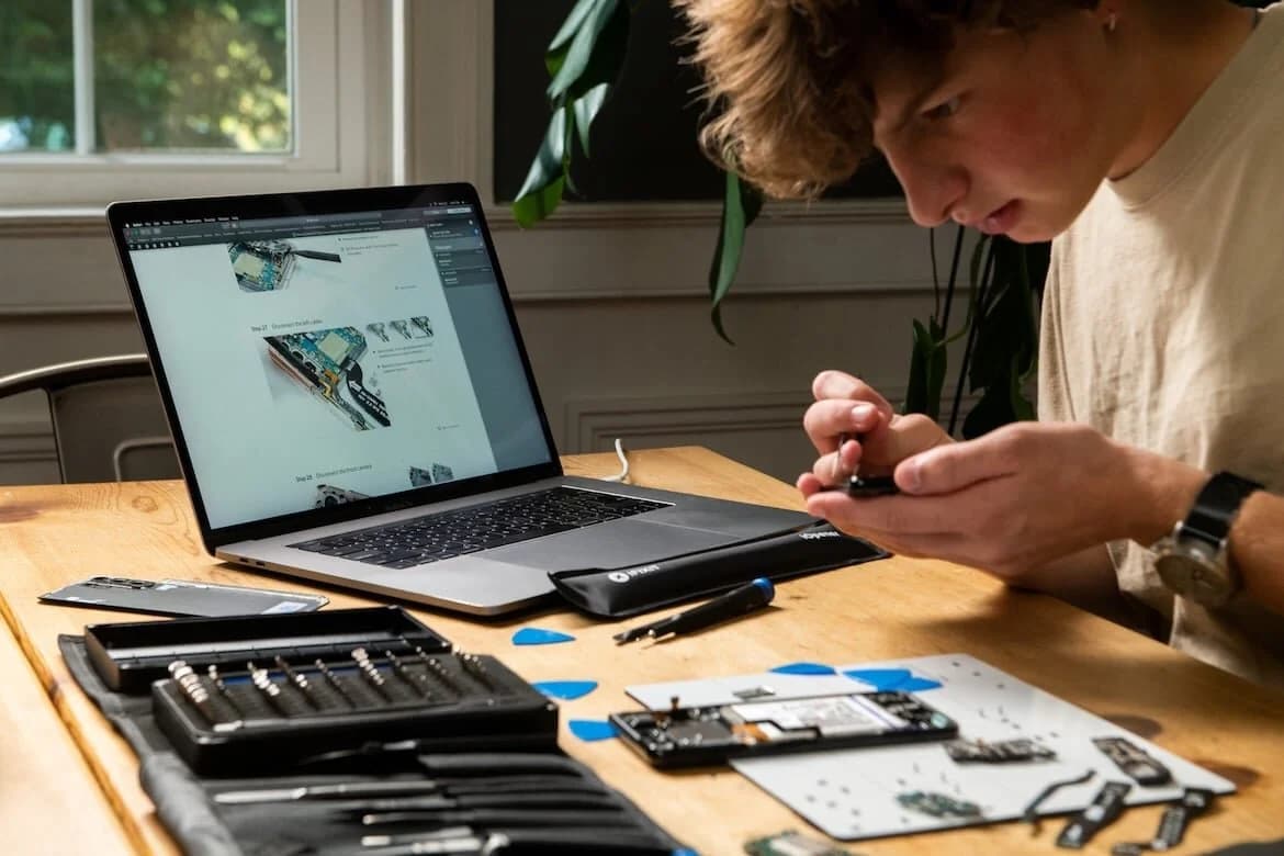iFixit — image from homepage